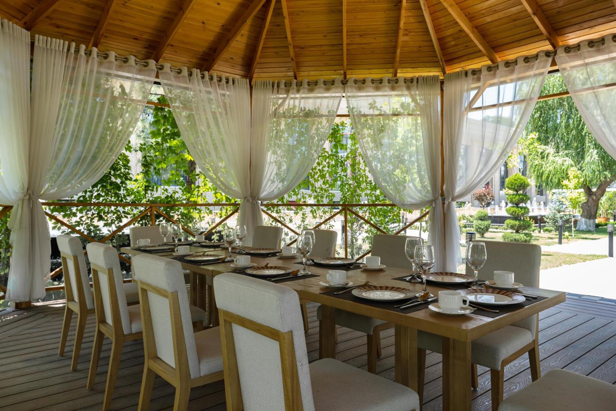 Moevenpick Samarkanda Zewnętrze zdjęcie